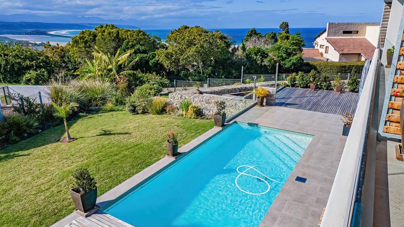 5 Bedroom Property for Sale in Plettenberg Bay Western Cape